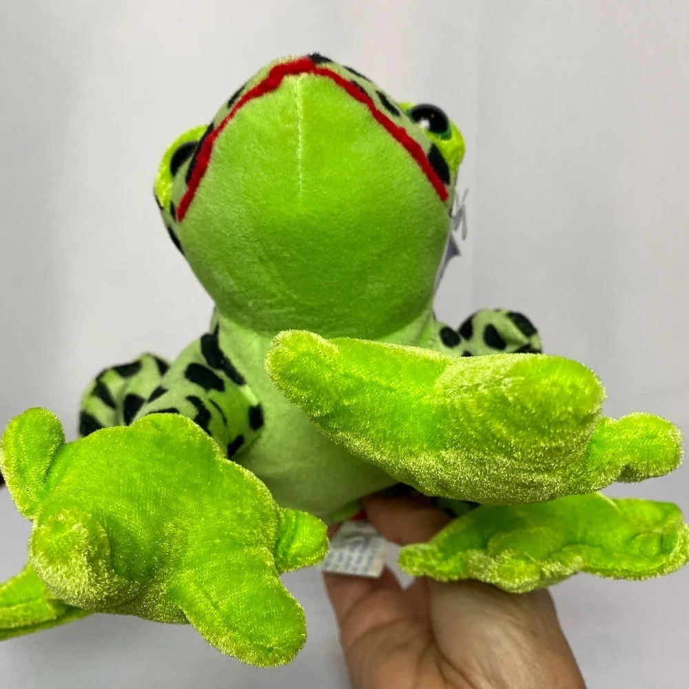 NWT Pair of Cal plush Green | Yellow Cuddly Soft Plush Animal Spotted Frogs